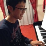 男の子がピアノを習うこと